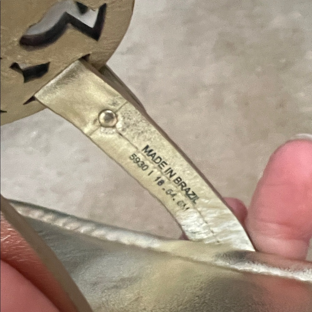 Tory Burch gold metallic Miller sandals 6 NWOT - Picture 4 of 7